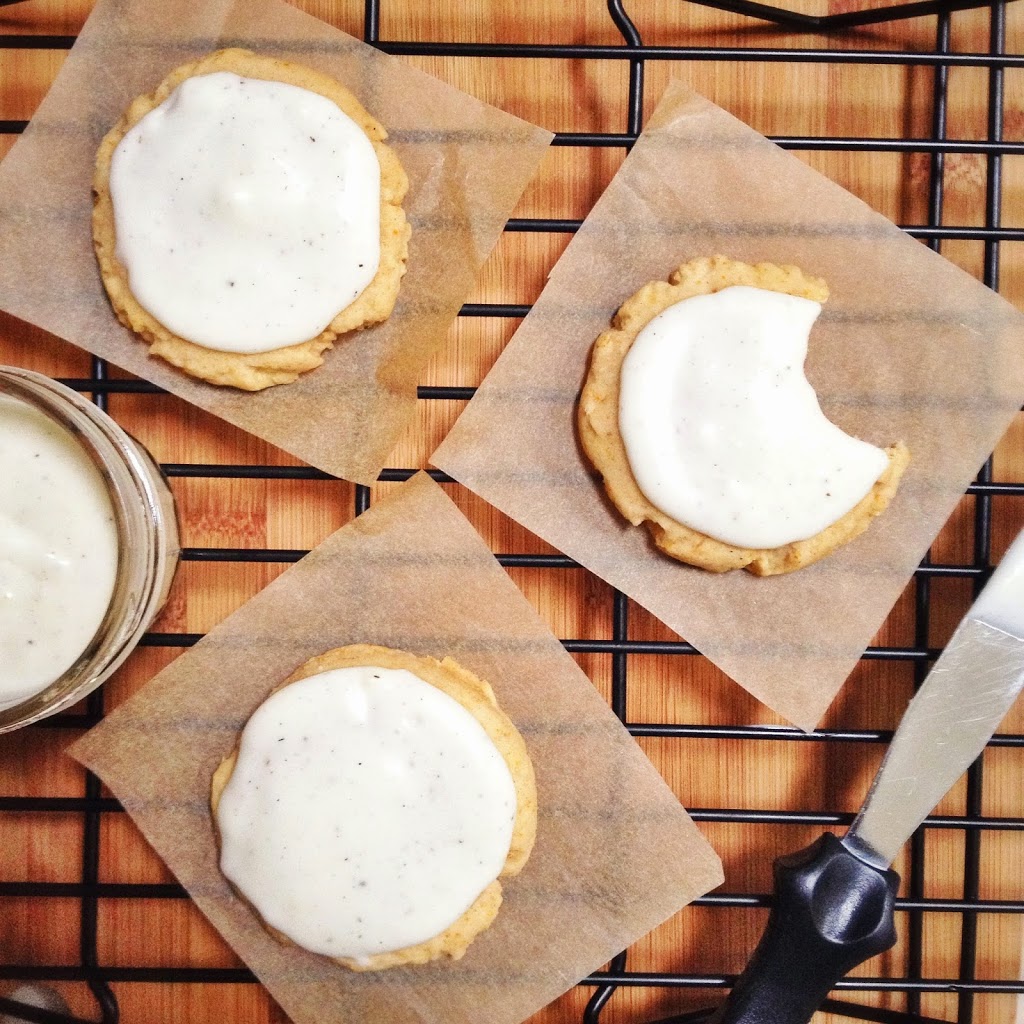 soft pumpkin spice cookies with a sour cream/cream cheese frosting | will bake for books