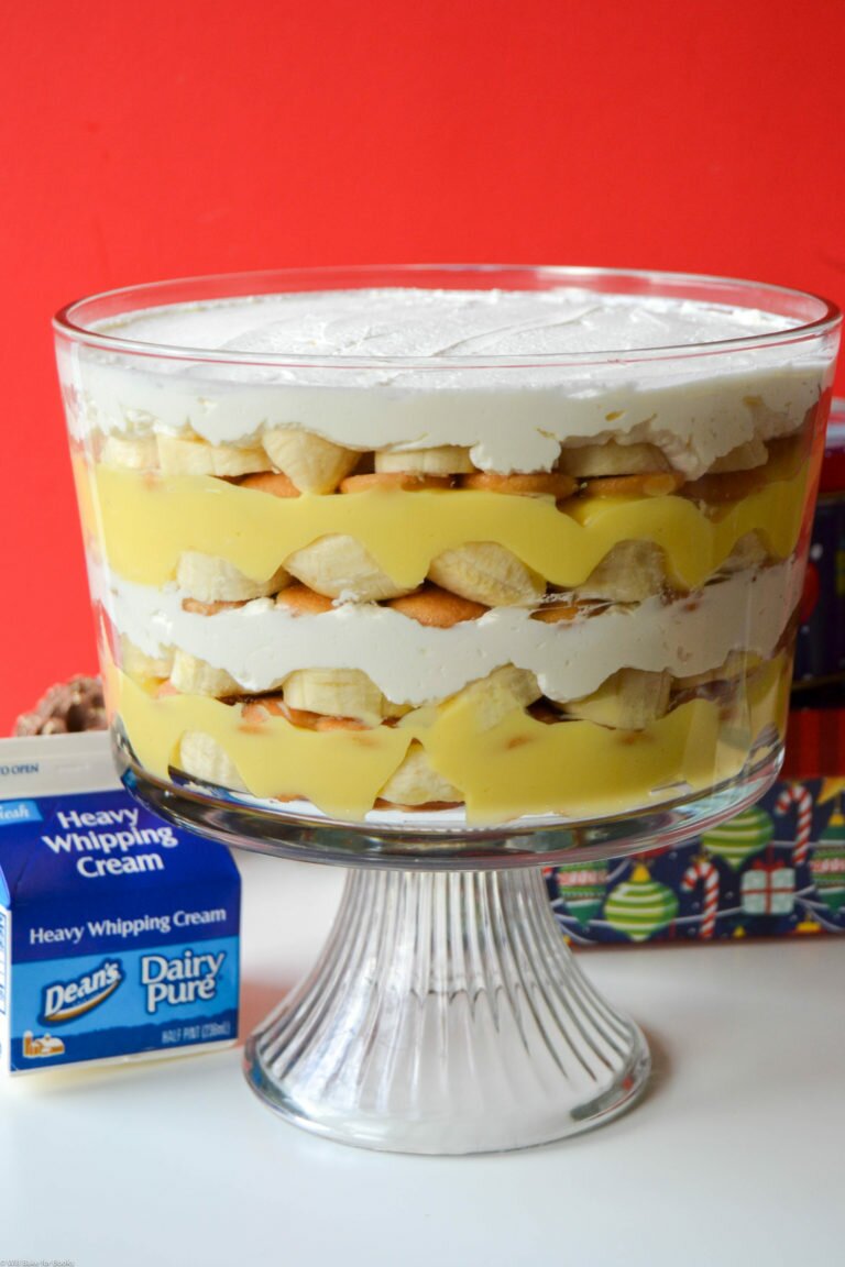 5 Ingredient Banana Pudding Trifle Will Bake for Books